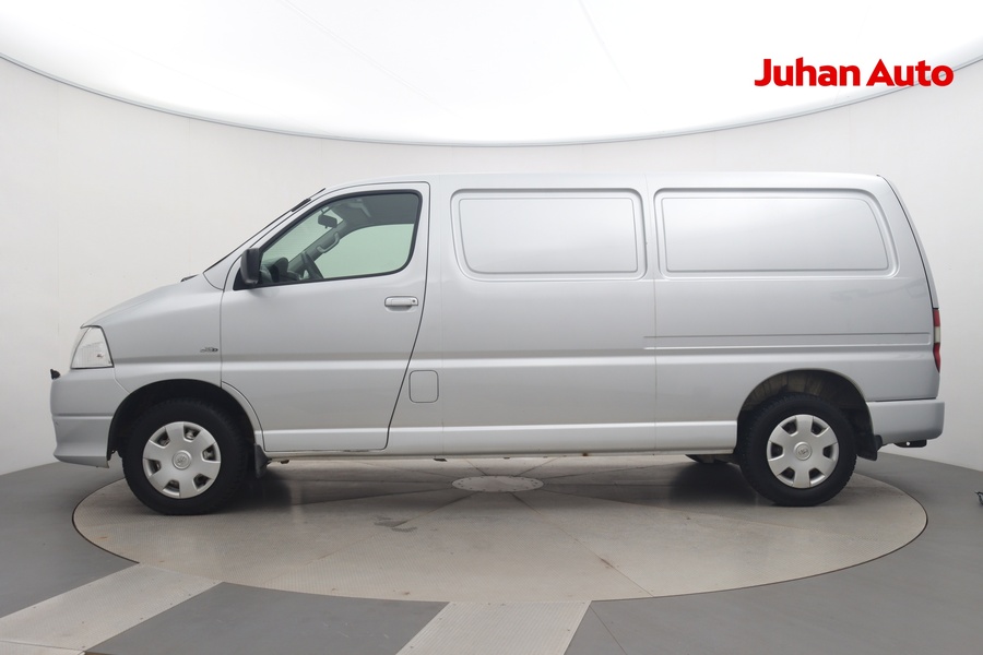 Toyota Hiace vaihtoauto