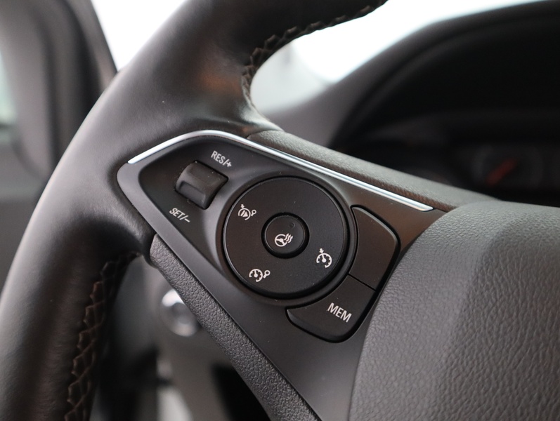 Opel Crossland X vaihtoauto