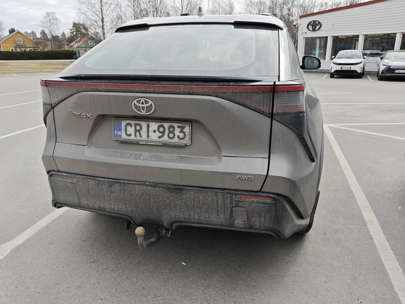 Toyota bZ4X vaihtoauto