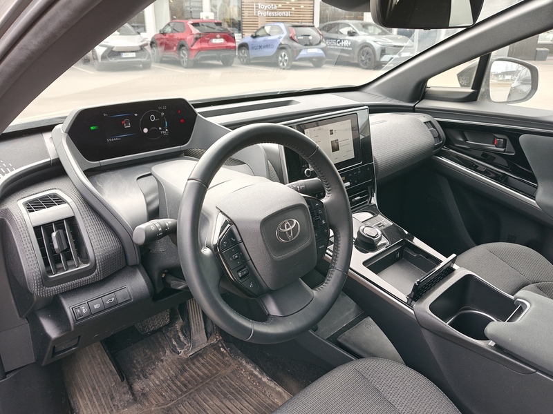 Toyota bZ4X vaihtoauto