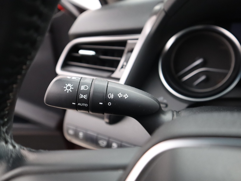 Toyota Camry vaihtoauto