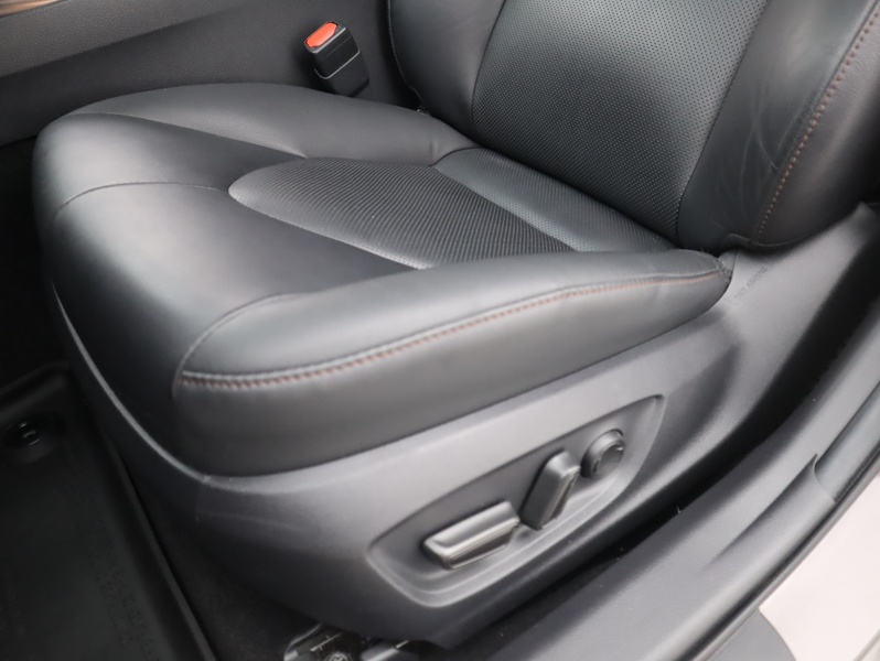 Toyota Camry vaihtoauto