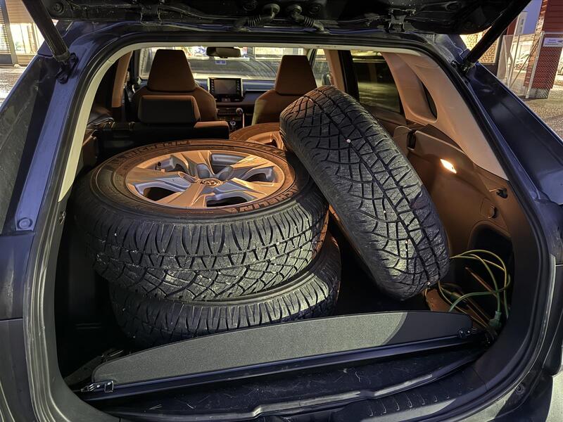 Toyota RAV4 vaihtoauto