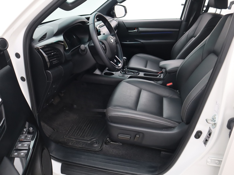 Toyota Hilux vaihtoauto