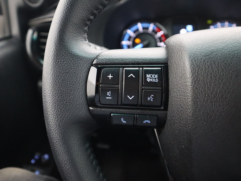 Toyota Hilux vaihtoauto