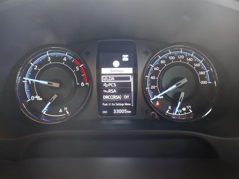 Toyota Hilux vaihtoauto