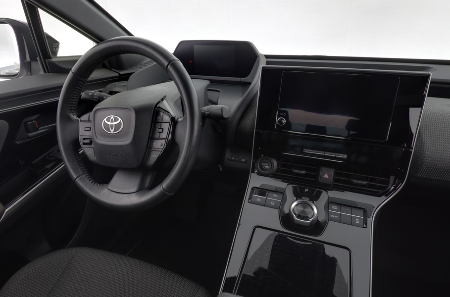 Toyota bZ4X vaihtoauto