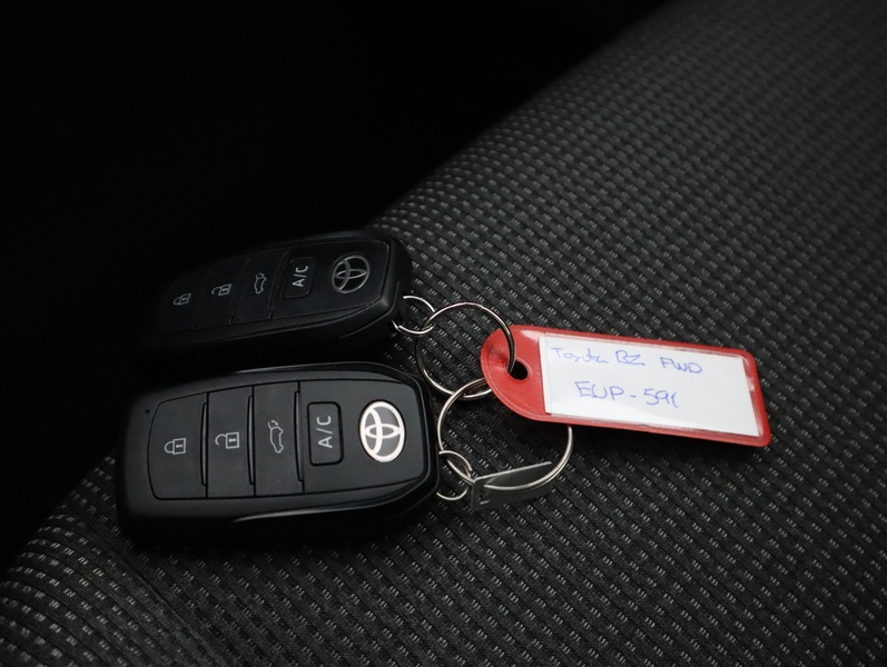 Toyota bZ4X vaihtoauto