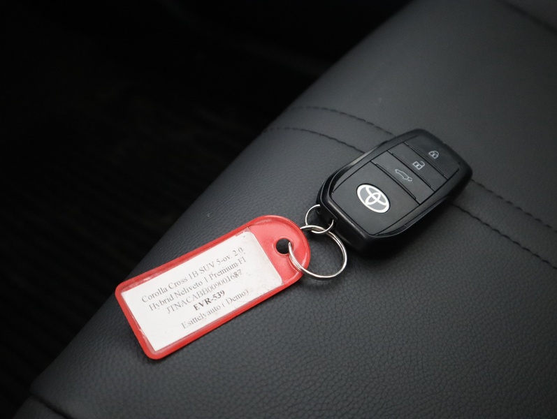 Toyota Corolla Cross vaihtoauto