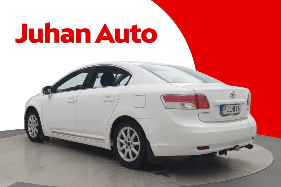 Toyota Avensis vaihtoauto