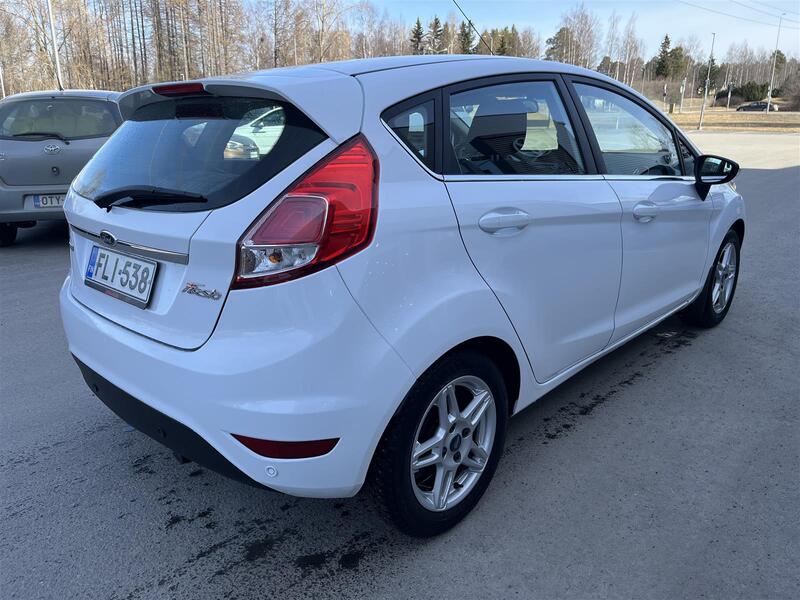 Ford Fiesta vaihtoauto