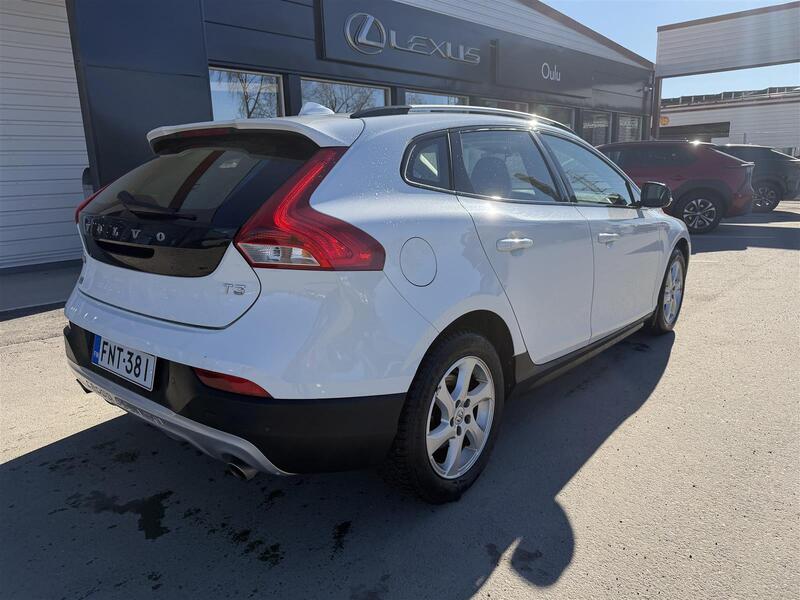 Volvo V40 Cross Country vaihtoauto