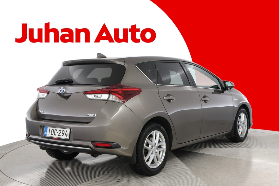 Toyota Auris vaihtoauto