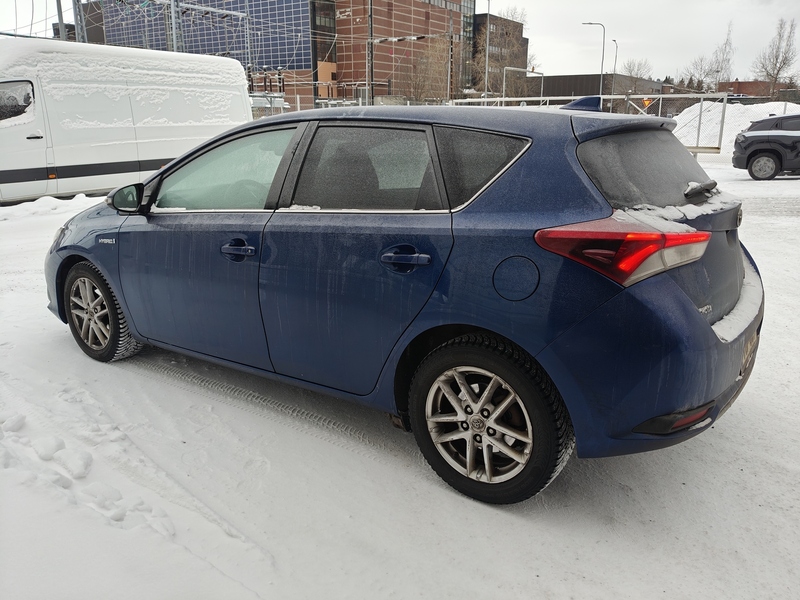 Toyota Auris vaihtoauto