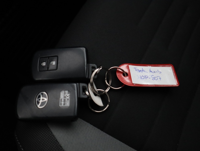 Toyota Auris vaihtoauto