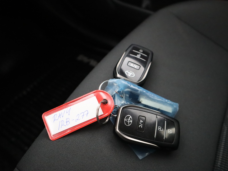 Toyota RAV4 vaihtoauto