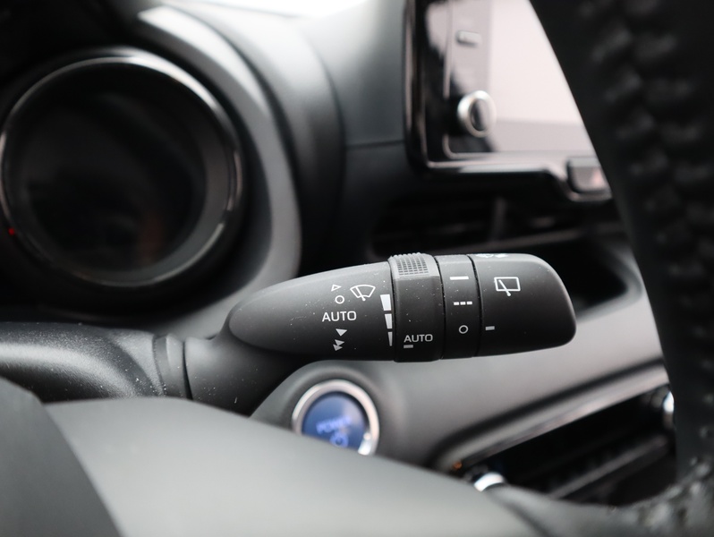 Mazda Mazda2 Hybrid vaihtoauto