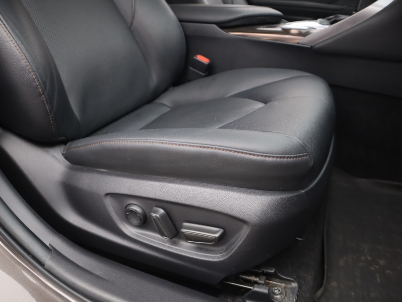 Toyota Camry vaihtoauto