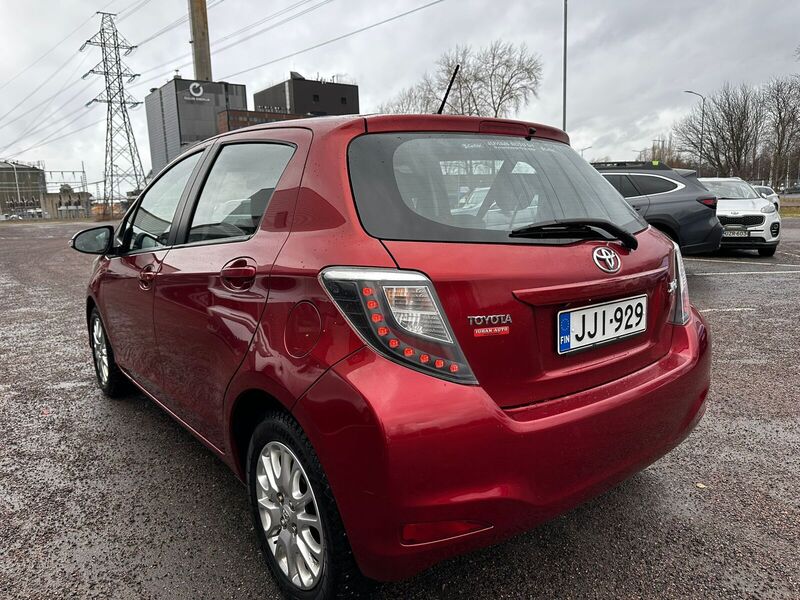 Toyota Yaris vaihtoauto