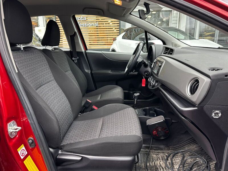 Toyota Yaris vaihtoauto