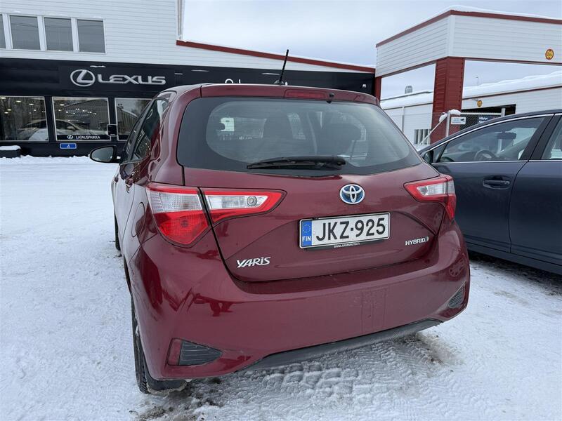 Toyota Yaris vaihtoauto