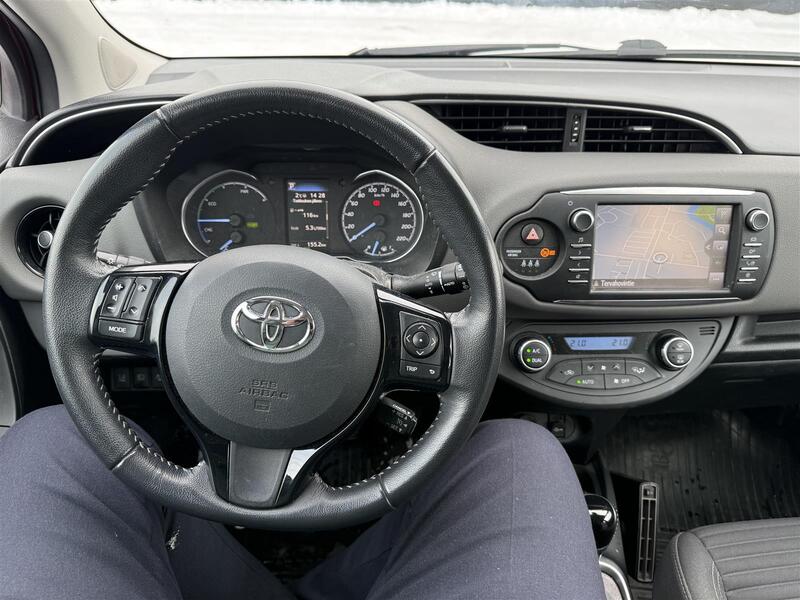 Toyota Yaris vaihtoauto