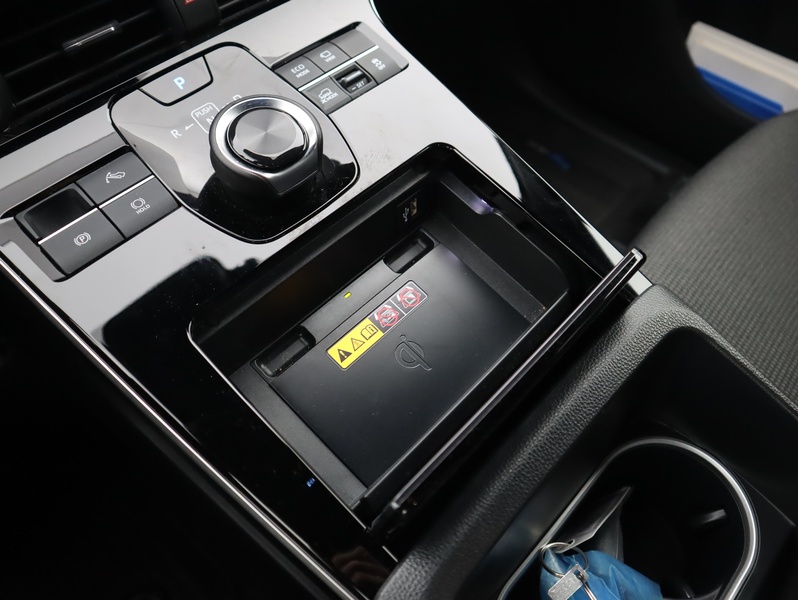 Toyota bZ4X vaihtoauto