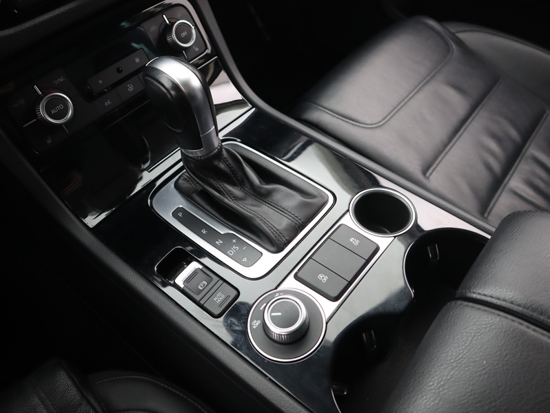 Volkswagen Touareg vaihtoauto