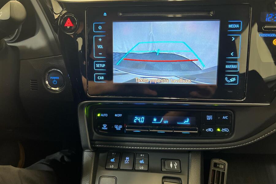 Toyota Auris vaihtoauto