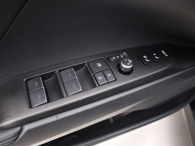 Toyota Camry vaihtoauto