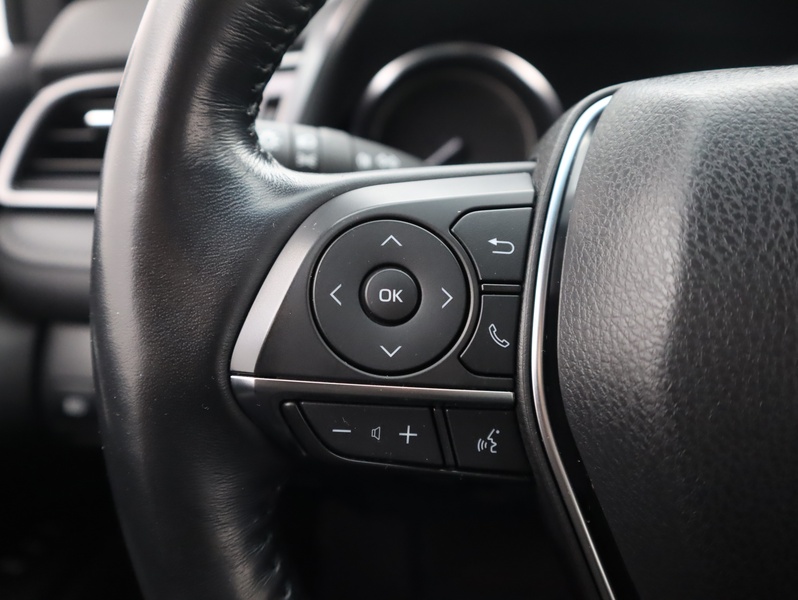 Toyota Camry vaihtoauto