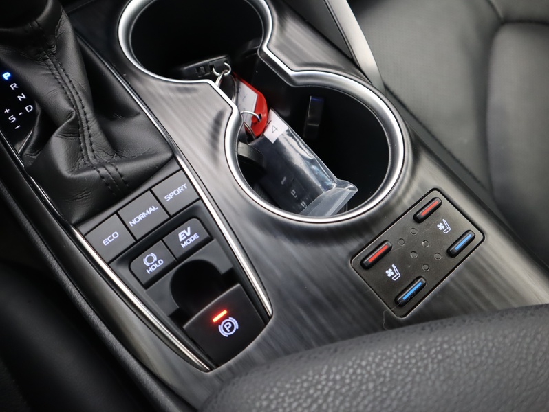 Toyota Camry vaihtoauto