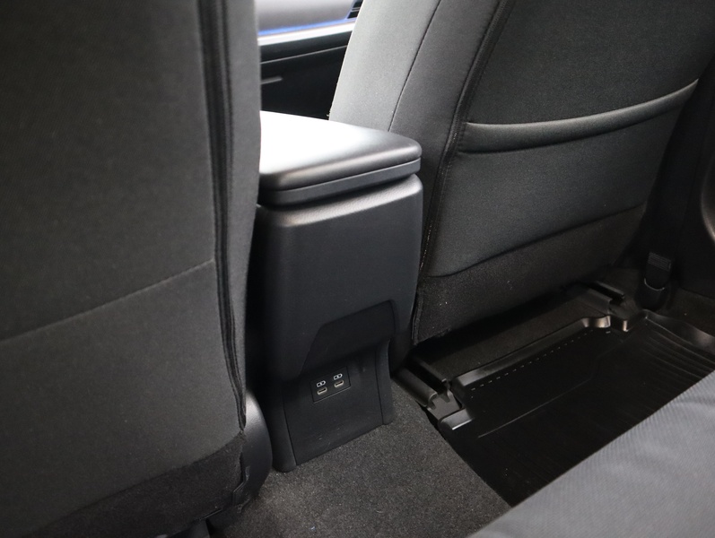 Toyota Prius Plug-in vaihtoauto