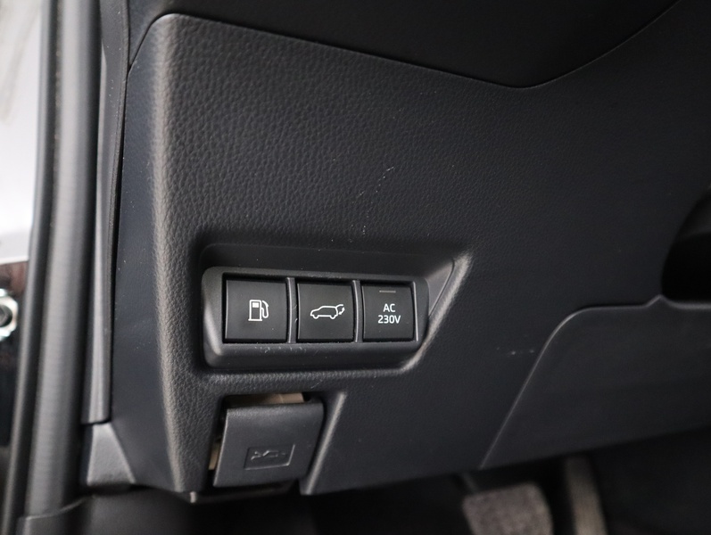 Toyota Prius Plug-in vaihtoauto