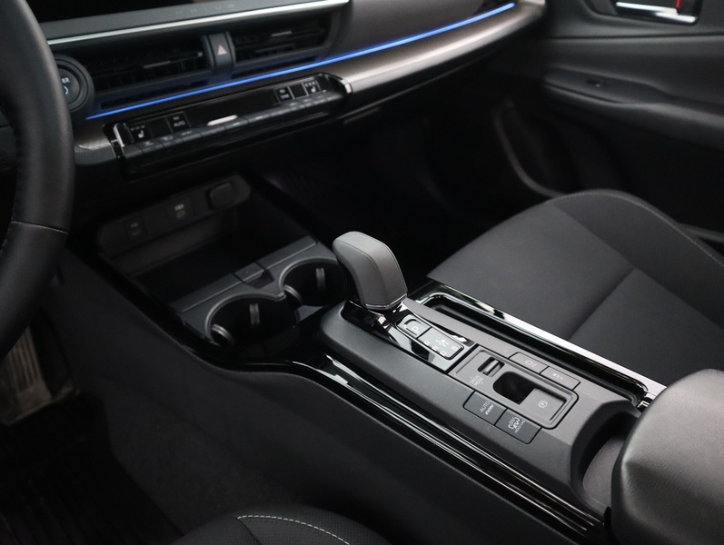 Toyota Prius Plug-in vaihtoauto