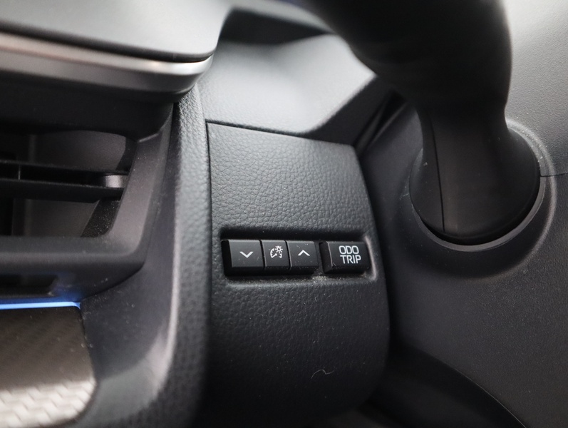 Toyota Prius Plug-in vaihtoauto