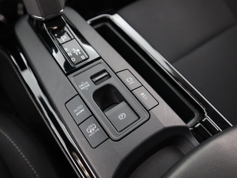 Toyota Prius Plug-in vaihtoauto