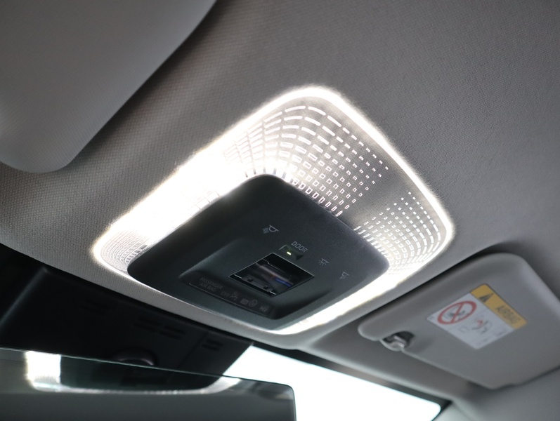 Toyota Prius Plug-in vaihtoauto