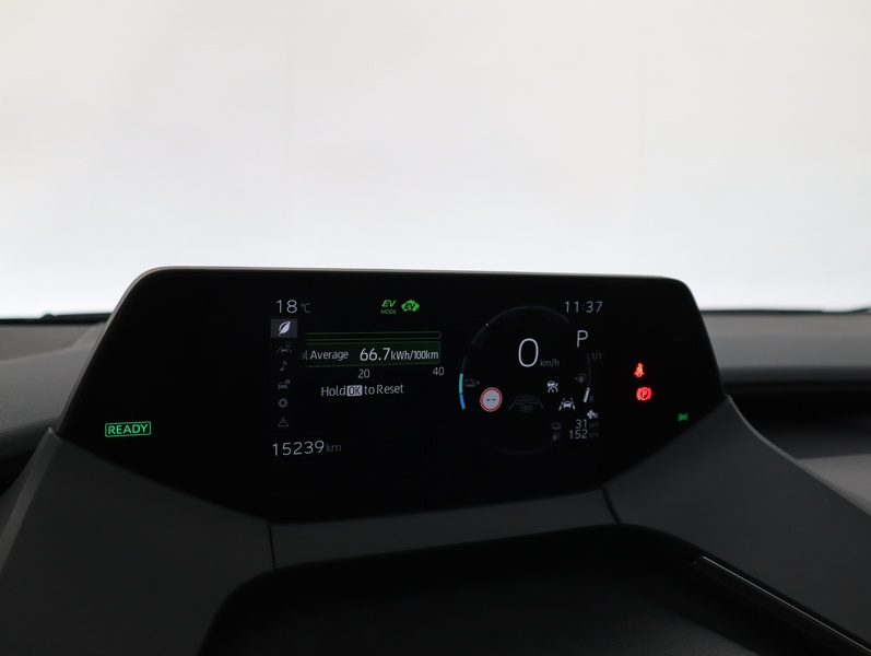 Toyota Prius Plug-in vaihtoauto