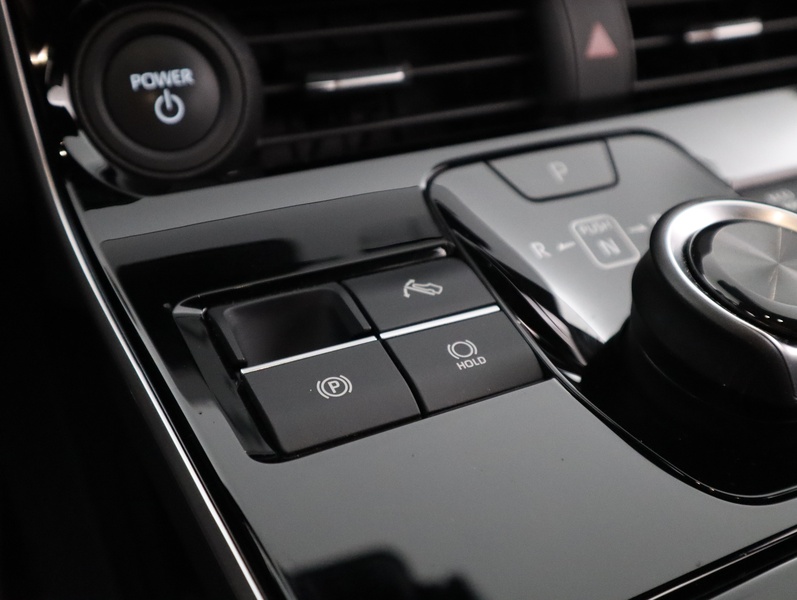 Toyota bZ4X vaihtoauto