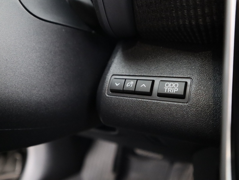 Toyota bZ4X vaihtoauto