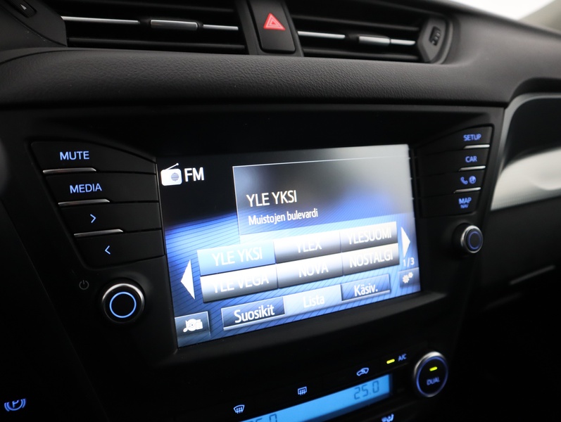 Toyota Avensis vaihtoauto