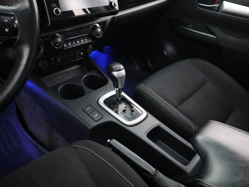 Toyota Hilux vaihtoauto