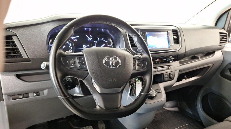 Toyota Proace vaihtoauto