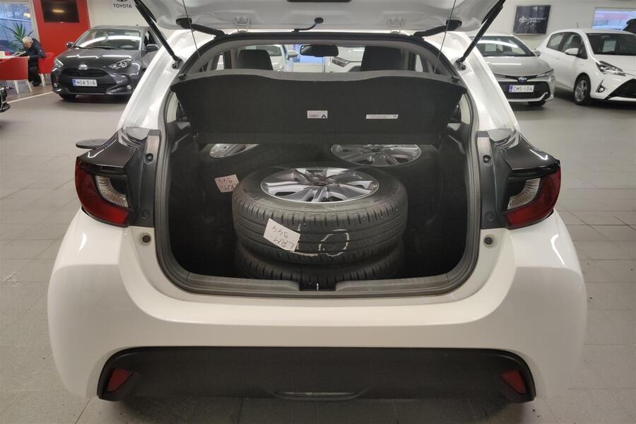 Toyota Yaris vaihtoauto