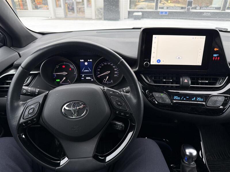 Toyota C-HR vaihtoauto