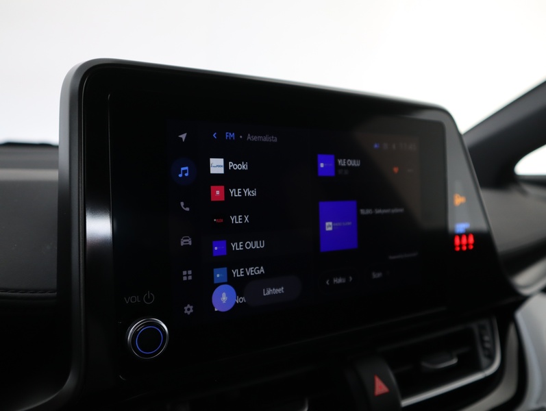 Toyota C-HR vaihtoauto