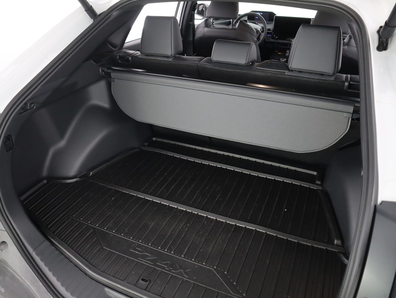 Toyota bZ4X vaihtoauto