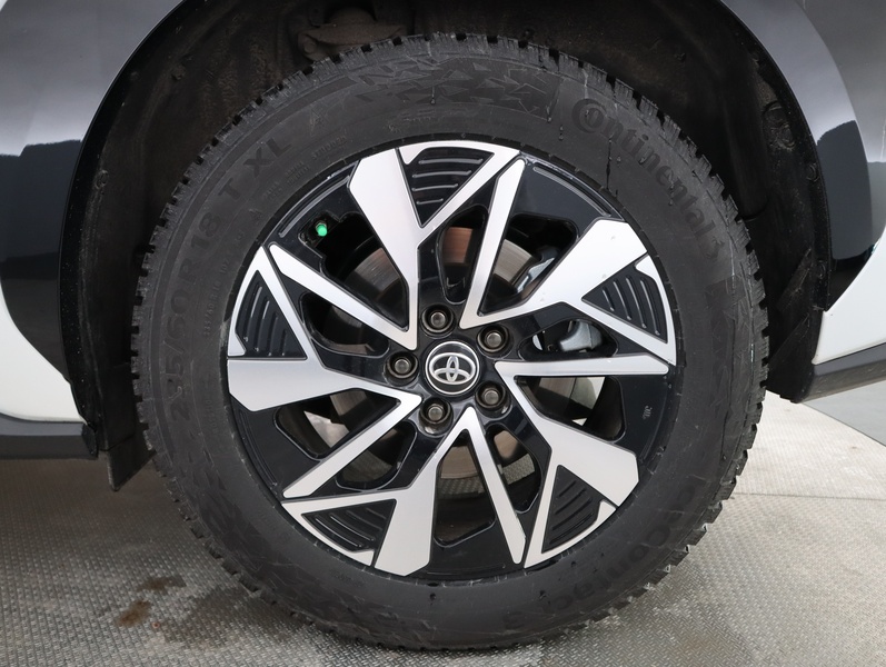 Toyota bZ4X vaihtoauto