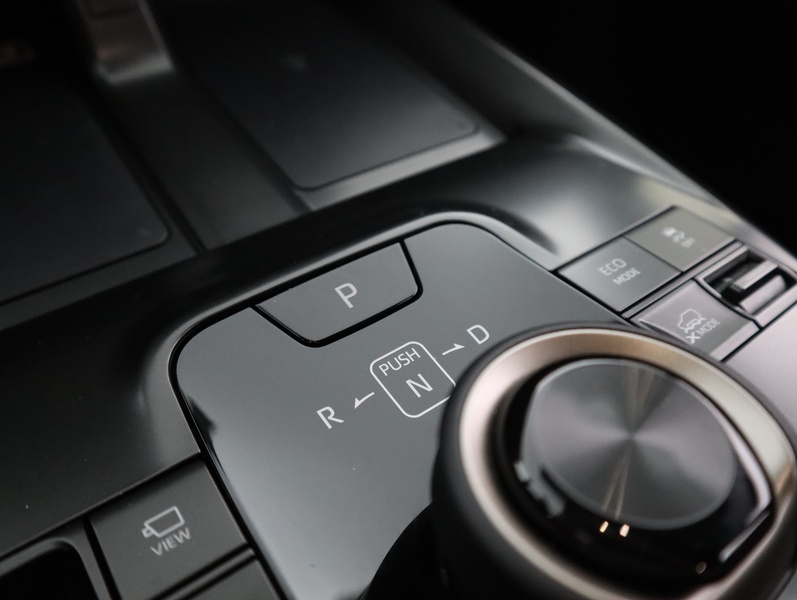 Toyota bZ4X vaihtoauto